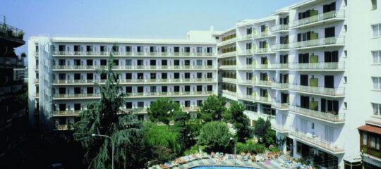 Clipper Hotel
